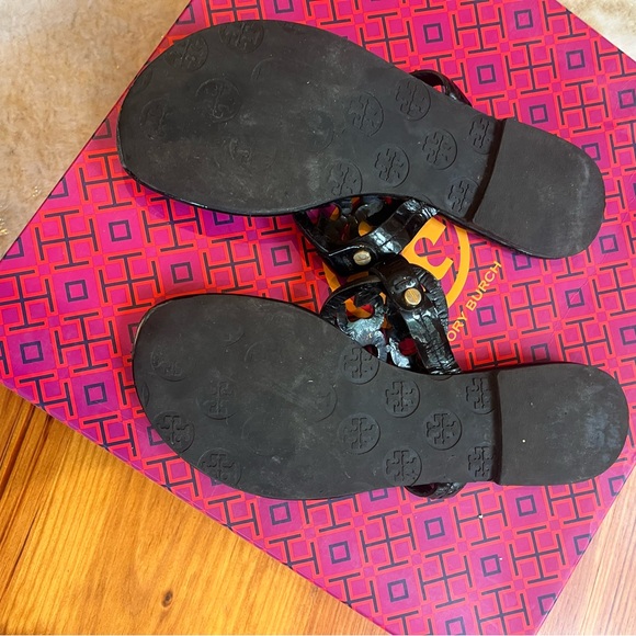 Tory Burch Black Sandals with Luxe Design - Picture 3 of 3